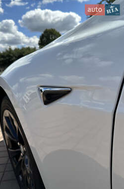 Ліфтбек Tesla Model S 2018 в 