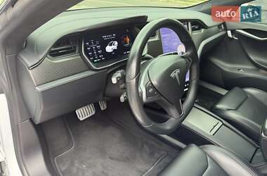 Лифтбек Tesla Model S 2020 в 
