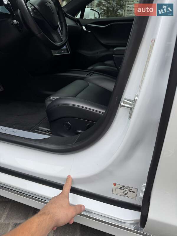 Ліфтбек Tesla Model S 2020 в Дніпрі