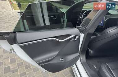 Лифтбек Tesla Model S 2020 в 