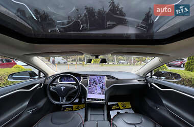 Лифтбек Tesla Model S 2013 в 