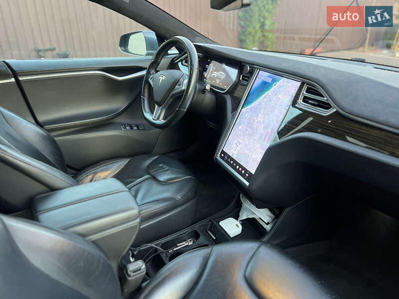 Ліфтбек Tesla Model S 2014 в Одесі
