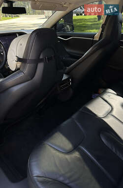 Ліфтбек Tesla Model S 2013 в Львові