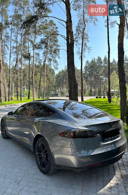 Лифтбек Tesla Model S 2013 в 