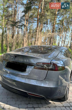 Лифтбек Tesla Model S 2013 в 