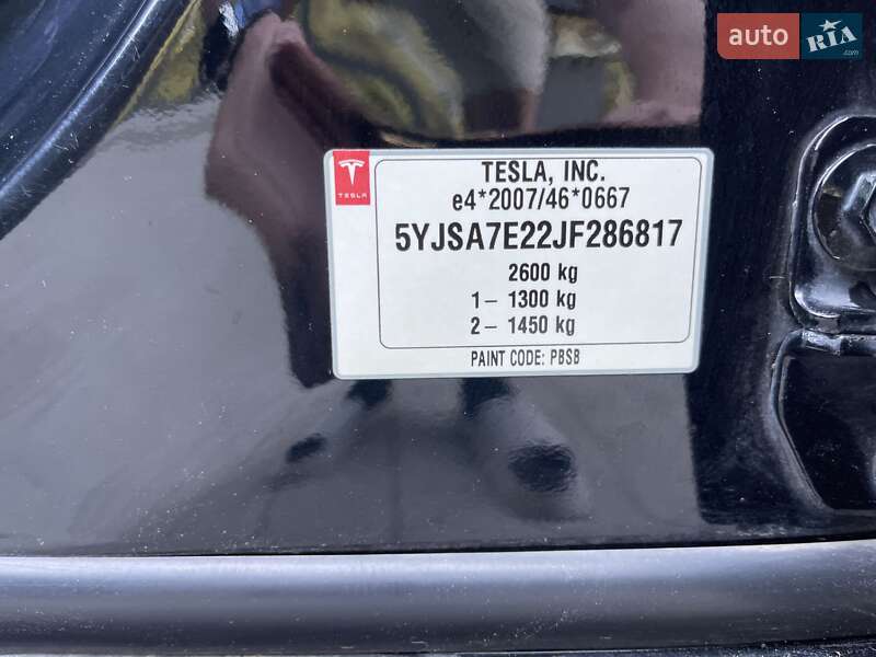 Лифтбек Tesla Model S 2019 в Луцке