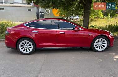 Ліфтбек Tesla Model S 2016 в 