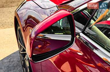 Ліфтбек Tesla Model S 2013 в 