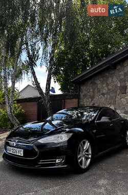 Tesla Model S 2013