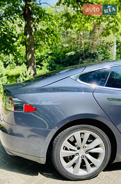 Ліфтбек Tesla Model S 2015 в 