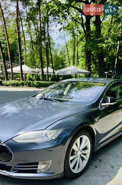 Ліфтбек Tesla Model S 2015 в 