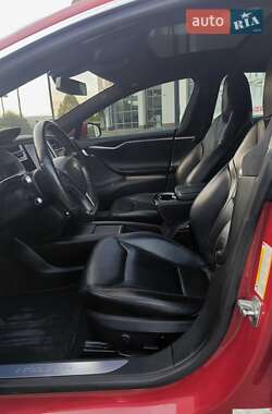 Ліфтбек Tesla Model S 2015 в 