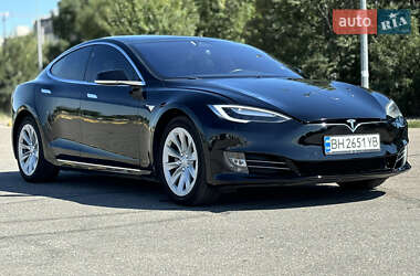 Ліфтбек Tesla Model S 2017 в Одесі