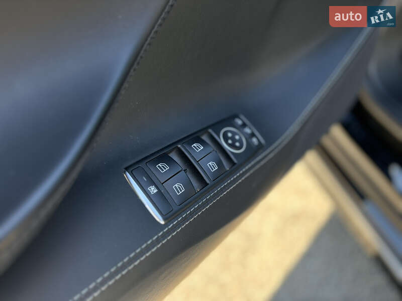Лифтбек Tesla Model S 2017 в Одессе