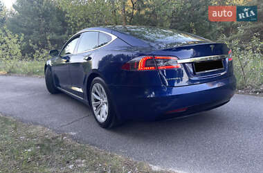 Ліфтбек Tesla Model S 2016 в 