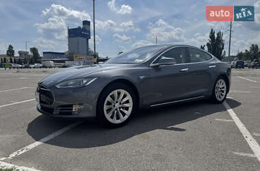 Ліфтбек Tesla Model S 2013 в Києві