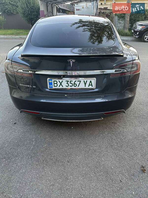 Лифтбек Tesla Model S 2014 в Хмельницком фото 2 Лифтбек Tesla Model S 2014 в Хмельницком