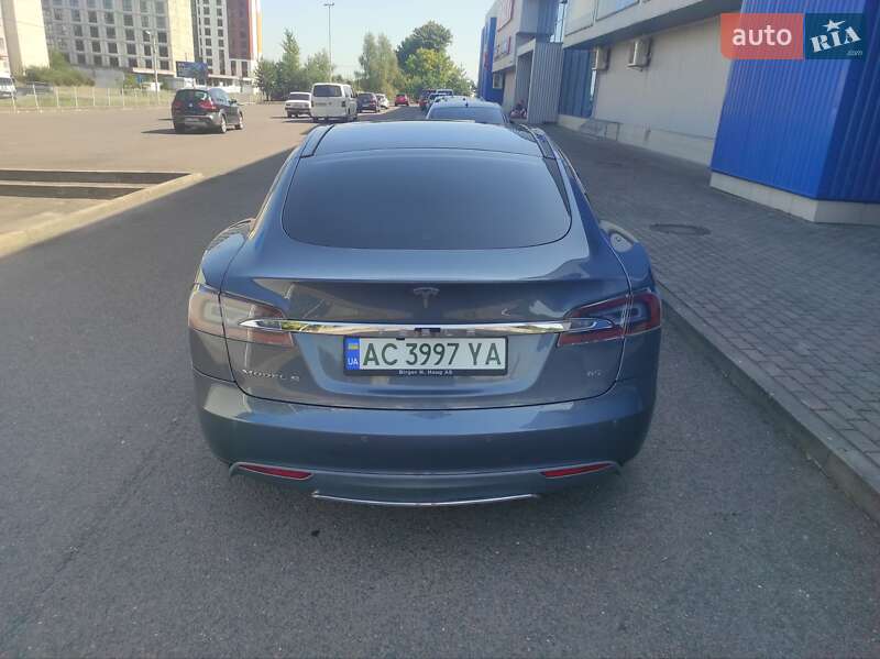 Лифтбек Tesla Model S 2013 в Ковеле