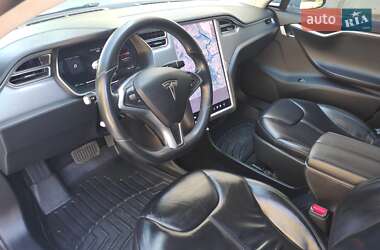 Ліфтбек Tesla Model S 2014 в 