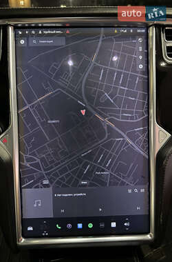 Лифтбек Tesla Model S 2013 в 