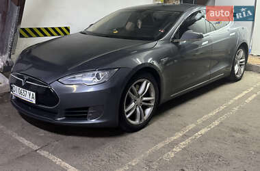 Tesla Model S 2013