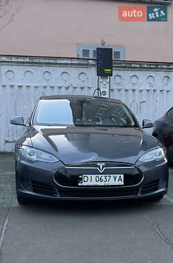 Ліфтбек Tesla Model S 2013 в 