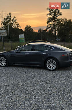 Ліфтбек Tesla Model S 2016 в 
