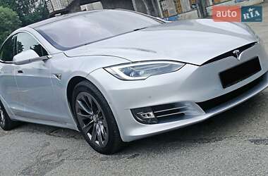 Ліфтбек Tesla Model S 2018 в 