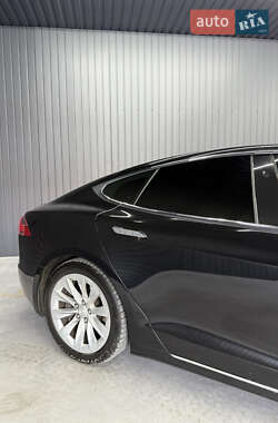 Ліфтбек Tesla Model S 2016 в 