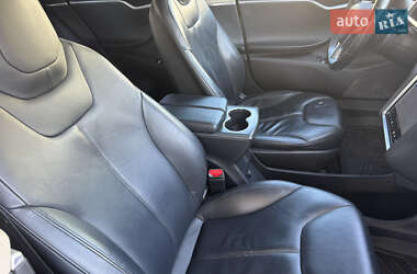 Ліфтбек Tesla Model S 2015 в 
