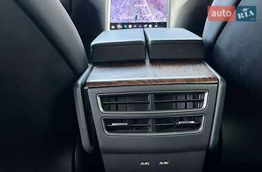 Ліфтбек Tesla Model S 2019 в 