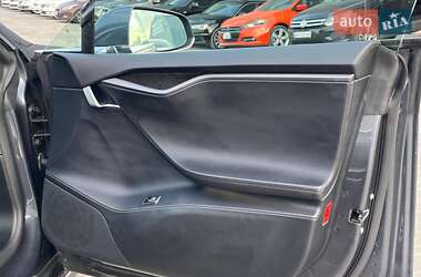 Ліфтбек Tesla Model S 2019 в 