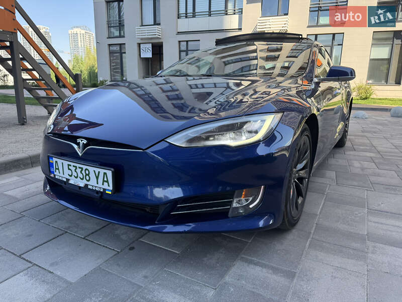 Лифтбек Tesla Model S 2016 в Киеве фото 4 Лифтбек Tesla Model S 2016 в Киеве