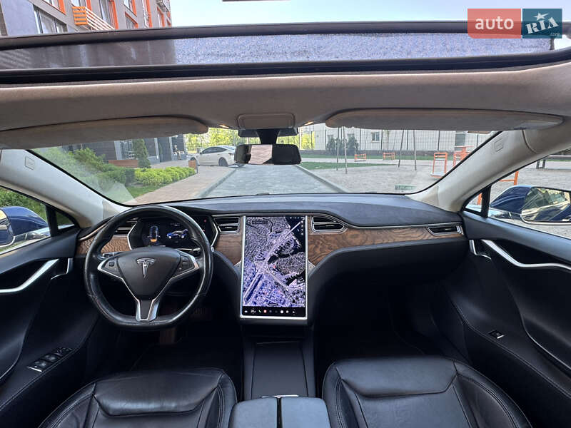 Лифтбек Tesla Model S 2016 в Киеве фото 14 Лифтбек Tesla Model S 2016 в Киеве