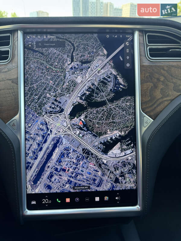 Лифтбек Tesla Model S 2016 в Киеве фото 31 Лифтбек Tesla Model S 2016 в Киеве