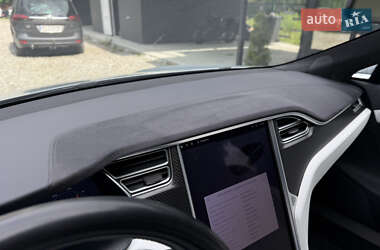 Ліфтбек Tesla Model S 2017 в 