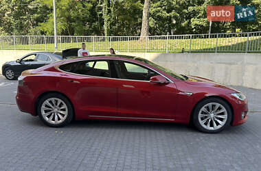 Ліфтбек Tesla Model S 2016 в 