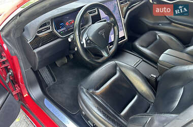 Ліфтбек Tesla Model S 2016 в 