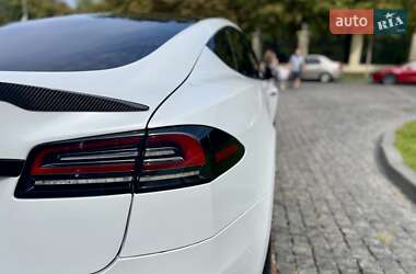Лифтбек Tesla Model S 2022 в Днепре