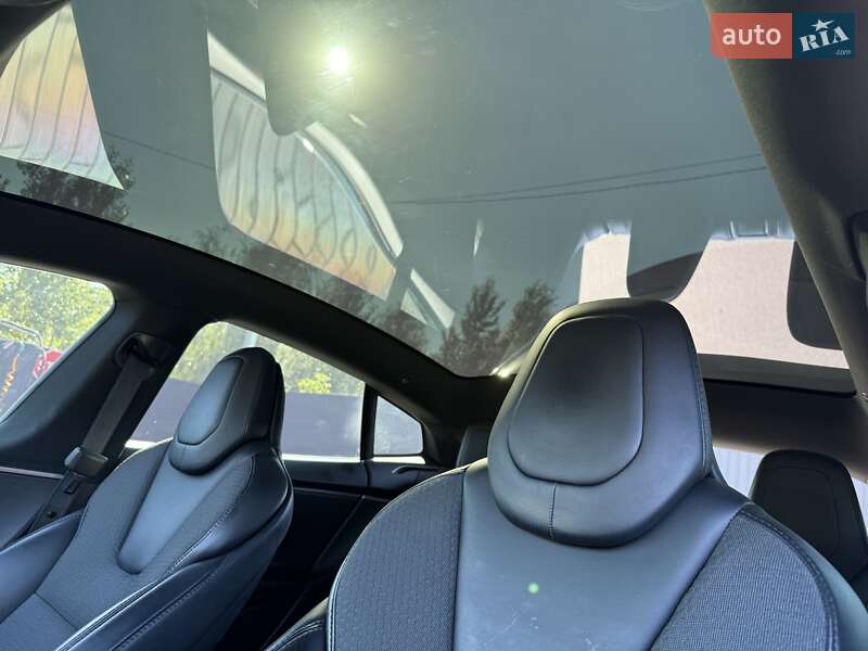 Лифтбек Tesla Model S 2018 в Березане фото 5 Лифтбек Tesla Model S 2018 в Березане