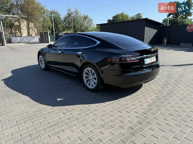 Tesla Model S 2018 VIN 5YJSA1E21JF266684 фото оголошення 16 з 62