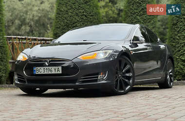 Tesla Model S 2015 Tesla Model S 2015