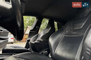 Лифтбек Tesla Model S 2015 в 