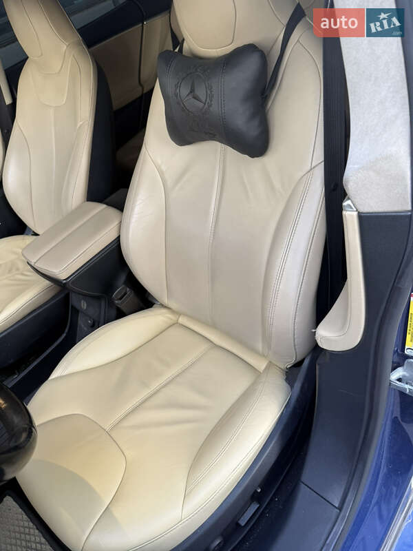 Ліфтбек Tesla Model S 2015 в Хмельницькому фото 9 Ліфтбек Tesla Model S 2015 в Хмельницькому
