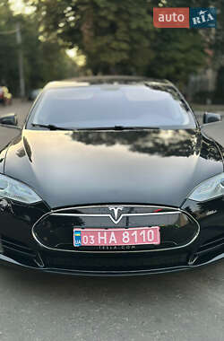 Ліфтбек Tesla Model S 2015 в 