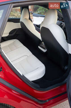 Лифтбек Tesla Model S 2022 в 