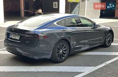 Лифтбек Tesla Model S 2016 в 