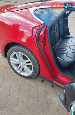 Ліфтбек Tesla Model S 2014 в Тростянці