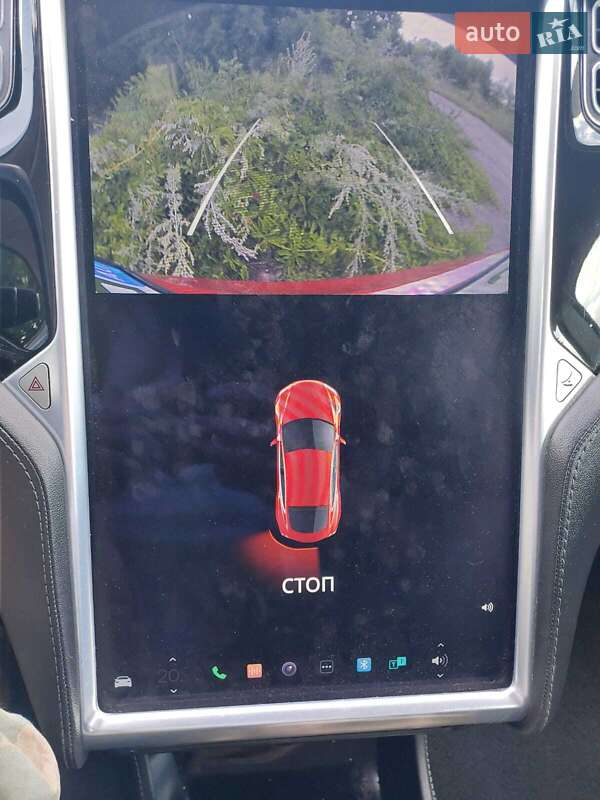 Лифтбек Tesla Model S 2014 в Тростянце