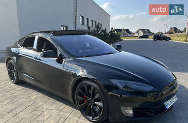 Ліфтбек Tesla Model S 2016 в Луцьку